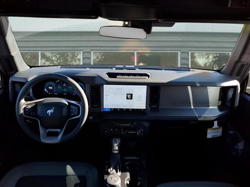 New 2025 Ford Bronco 4-Door w/ Sasquatch Package image 9