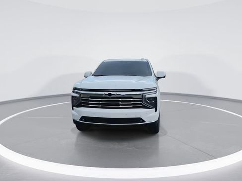 Used 2026 Chevrolet Tahoe LT w/ Comfort Package AWD/4WD image 4