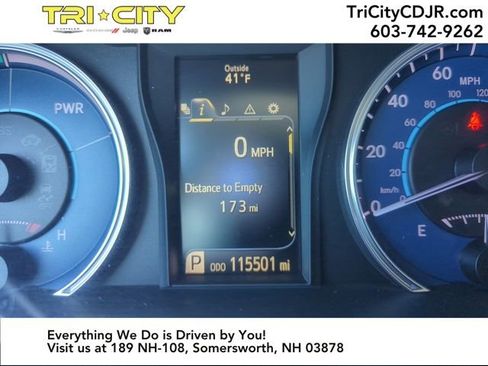 Used 2017 Toyota Camry XLE image 18