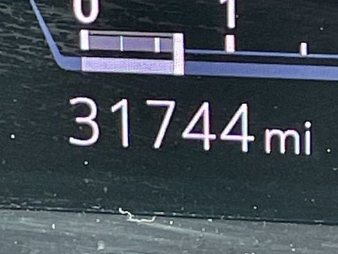 Used 2023 Cadillac Escalade ESV Sport w/ Touring Package image 10