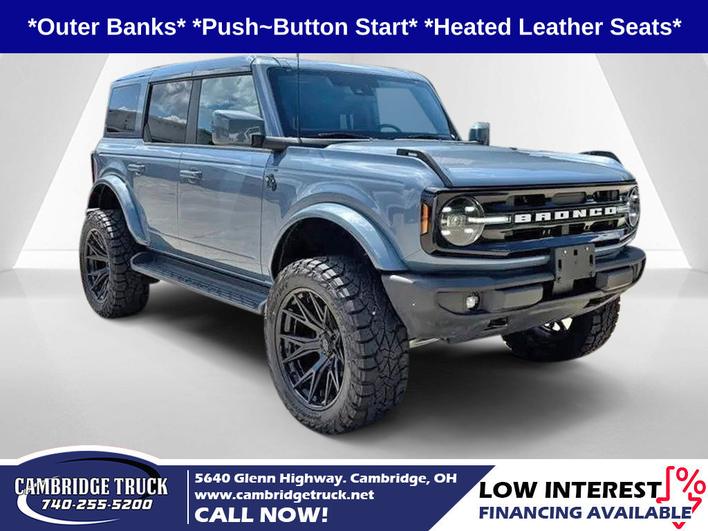 Used 2025 Ford Bronco Outer Banks AWD/4WD image 1