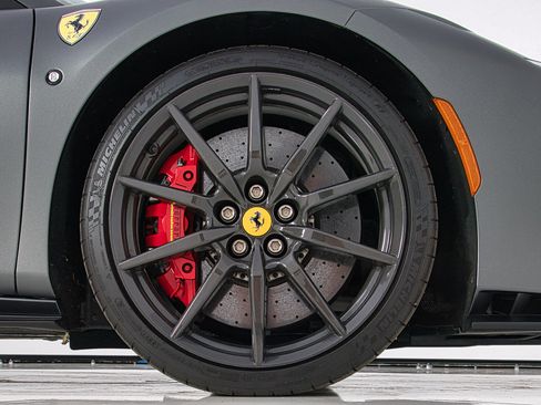 Certified 2023 Ferrari F8 Tributo RWD image 19