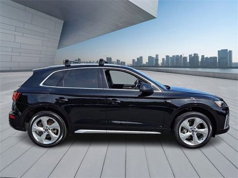 Certified 2023 Audi Q5 2.0T Premium Plus w/ Premium Plus Package image 7