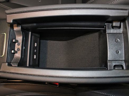 Certified 2025 Mercedes-Benz CLA 35 AMG 4MATIC image 24