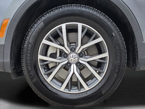 Used 2021 Volkswagen Tiguan S FWD image 30