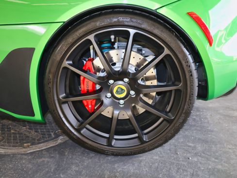 Used 2021 Lotus Evora image 20