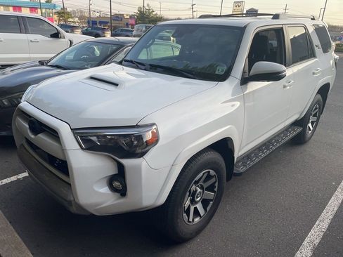 Used 2024 Toyota 4Runner TRD Off-Road Premium w/ Off Road Premium Plus Package image 2