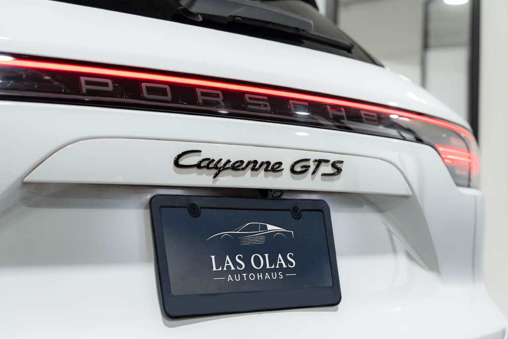 Used 2021 Porsche Cayenne GTS AWD/4WD image 38