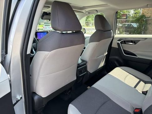 Used 2023 Toyota RAV4 XLE w/ Convenience Package AWD/4WD image 12