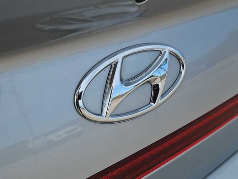 Used 2020 Hyundai Sonata SE w/ Cargo Package image 11