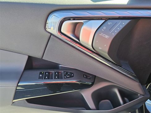 New 2026 BMW X3 xDrive30 w/ Convenience Package image 16