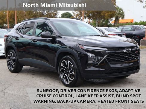 Used 2024 Chevrolet Trax RS w/ Sunroof Package FWD image 1