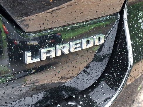 Certified 2023 Jeep Grand Cherokee Laredo AWD/4WD image 29