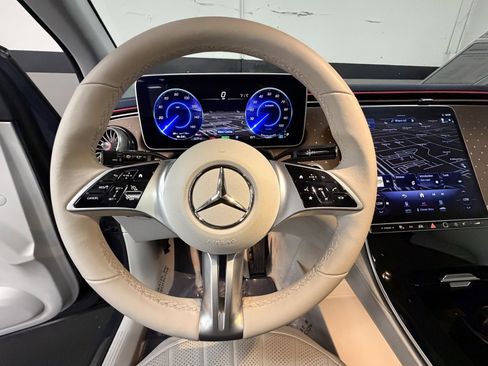 Certified 2023 Mercedes-Benz EQE 500 4MATIC SUV image 30