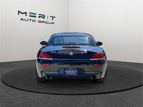 Used 2015 BMW Z4 sDrive35i image 8