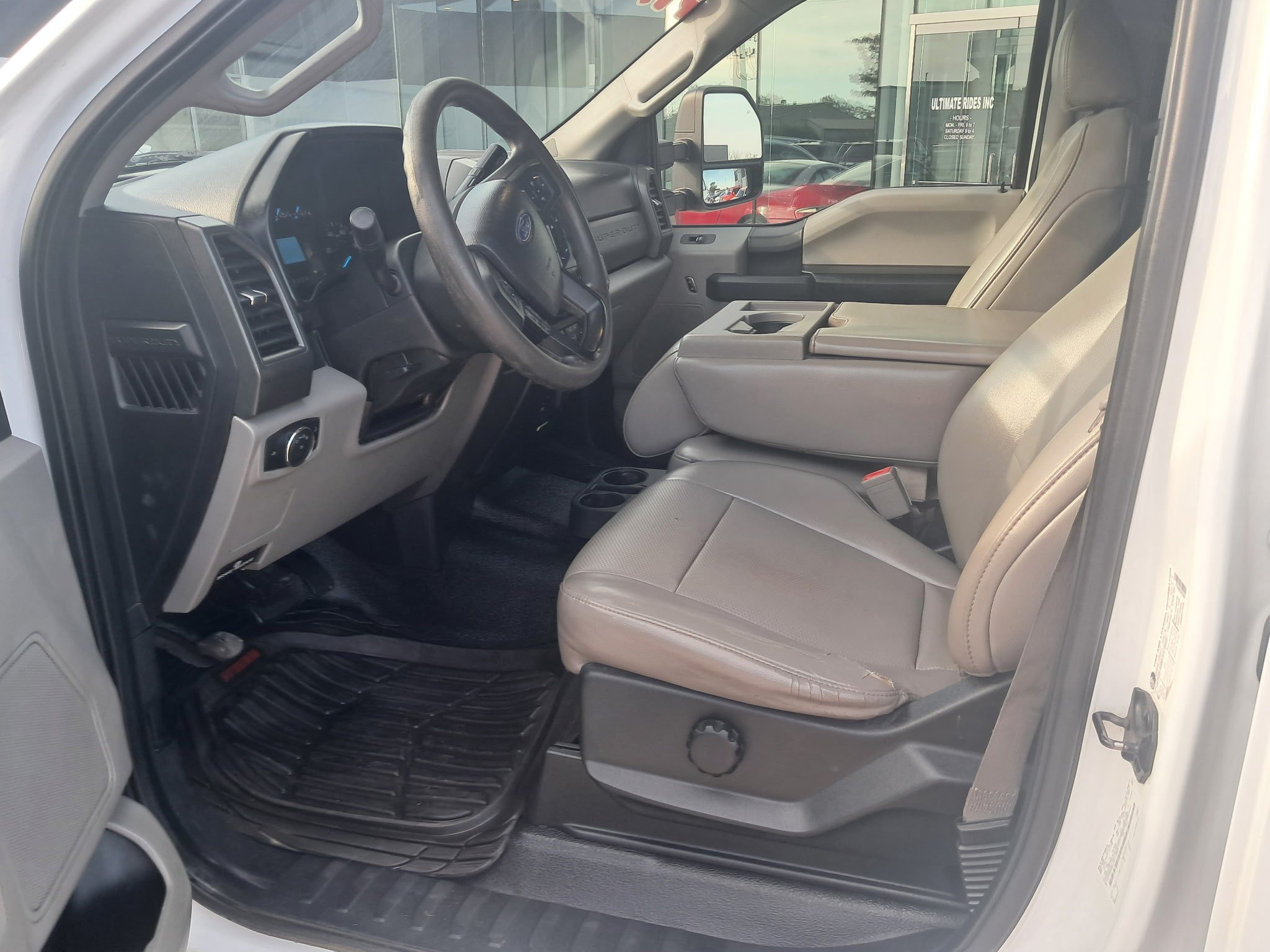 Used 2018 Ford F250 XL w/ Power Equipment Group AWD/4WD image 4