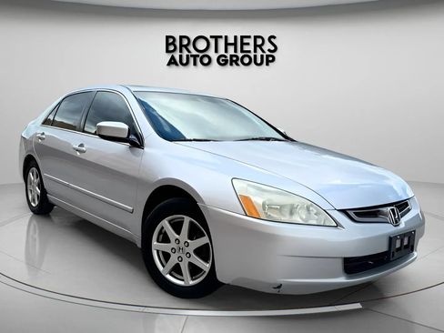 Used 2004 Honda Accord EX image 2