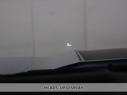 Used 2022 Chevrolet Camaro LT image 4