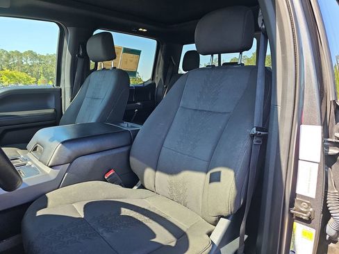 Used 2019 Ford F150 XLT w/ Equipment Group 302A Luxury AWD/4WD image 19