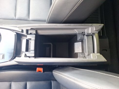 Used 2024 Nissan Rogue SL w/ SL Premium Package FWD image 25