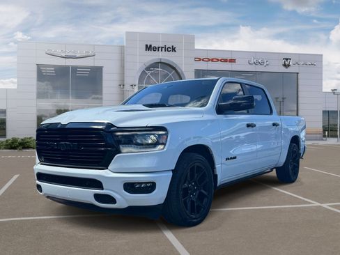 Used 2024 RAM 1500 Laramie AWD/4WD image 4