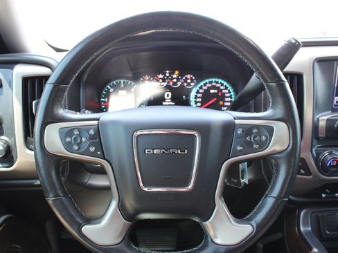 Used 2018 GMC Sierra 1500 Denali w/ Denali Ultimate Package AWD/4WD image 12