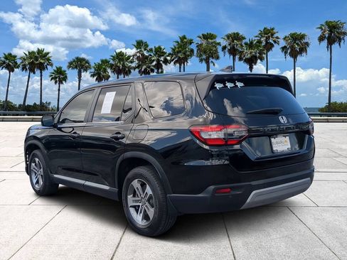 Used 2025 Honda Pilot EX-L image 5