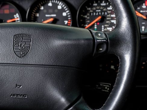 Used 1995 Porsche 911 Carrera image 22