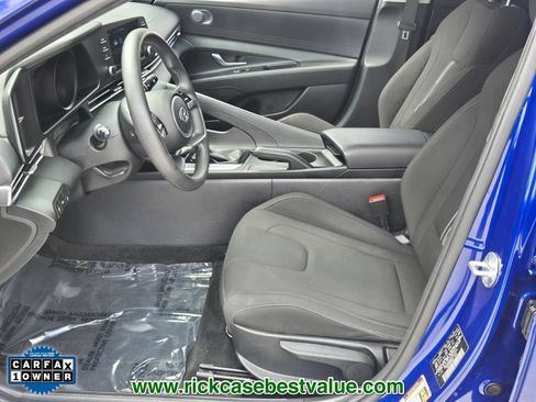 Used 2023 Hyundai Elantra SEL w/ Cargo Package FWD image 10