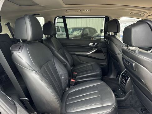 Used 2020 BMW X7 xDrive40i w/ Premium Package AWD/4WD image 34