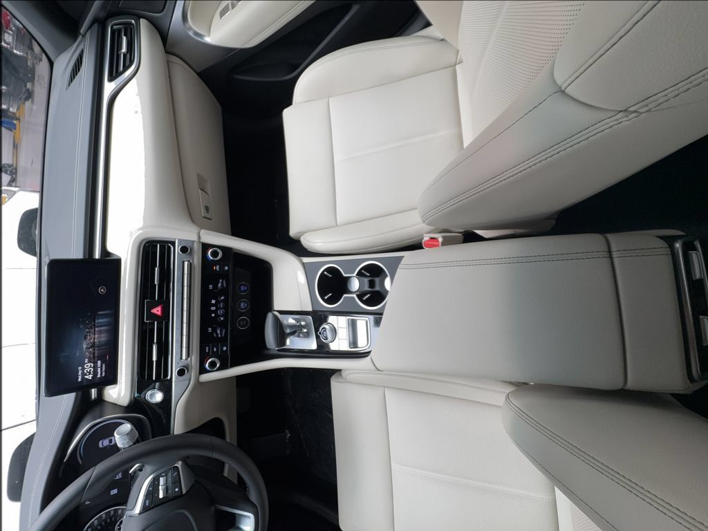 Used 2026 Genesis G70 2.5T RWD image 34