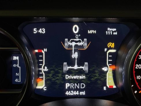 Used 2018 Jeep Wrangler Unlimited Sahara w/ Uconnect 4C Nav & Sound Group AWD/4WD image 70