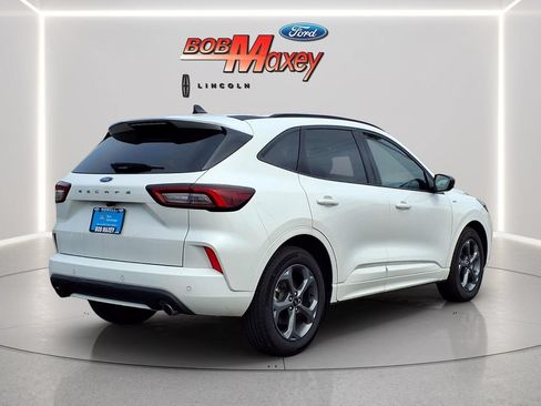 Certified 2023 Ford Escape ST-Line w/ Tech Pack #1 FWD image 4