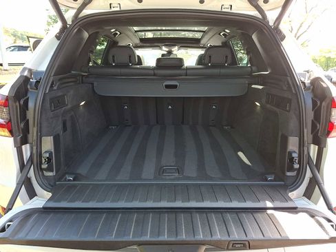 Used 2023 BMW X5 xDrive40i w/ Parking Assistance Package AWD/4WD image 26