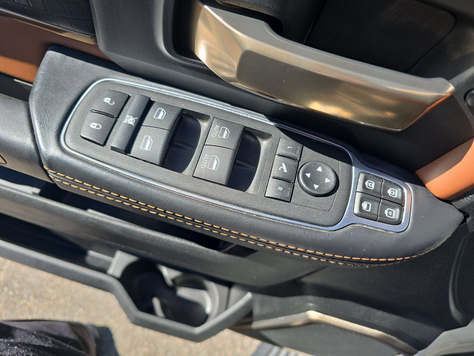 Used 2024 RAM 2500 Limited w/ Safety Group AWD/4WD image 28