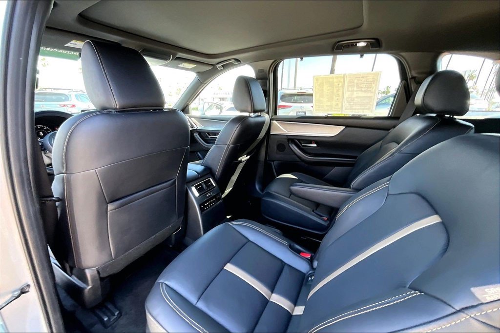 Certified 2024 MAZDA CX-90 Plug-In Hybrid w/ Premium Plus AWD/4WD image 16