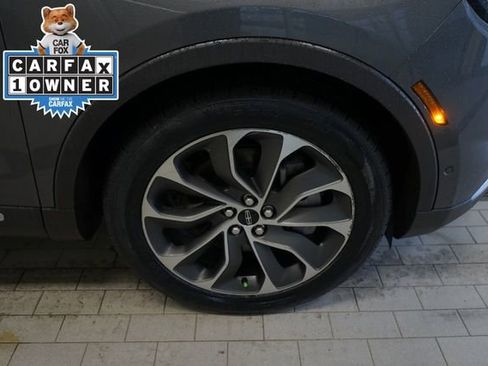 Used 2022 Lincoln Nautilus Reserve AWD/4WD image 16
