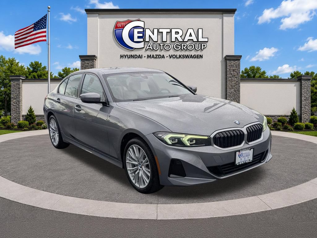 Used 2023 BMW 330i xDrive Sedan w/ Convenience Package AWD/4WD image 1