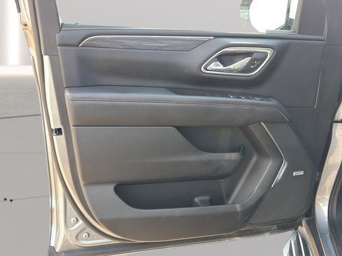 Used 2023 GMC Yukon SLT w/ SLT Luxury Package RWD image 20