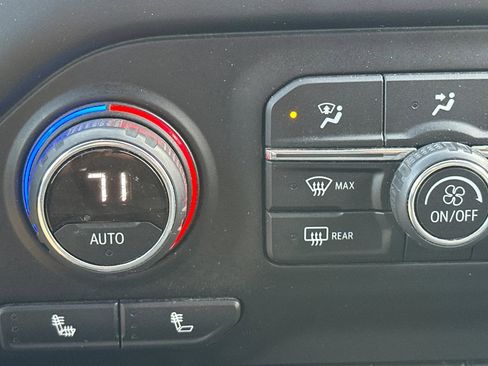 Used 2019 Chevrolet Silverado 1500 LT w/ All-Star Edition image 28