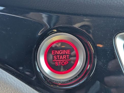 Used 2018 Honda Ridgeline RTL-E image 18