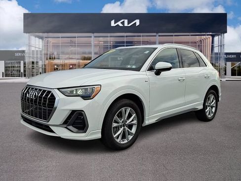 Used 2022 Audi Q3 2.0T Premium AWD/4WD image 3