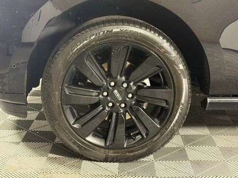 Used 2023 Lincoln Navigator L Reserve w/ Equipment Group 201A AWD/4WD image 12