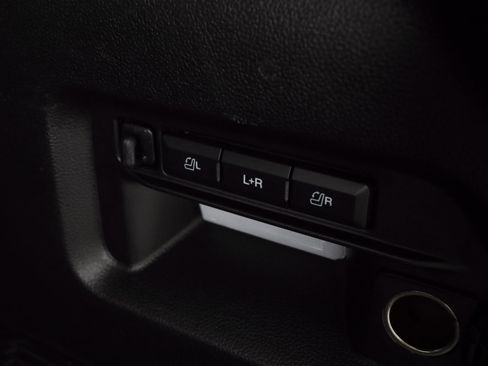 Used 2020 Ford Explorer ST w/ ST Street Pack image 25