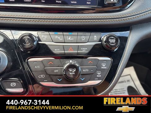 Used 2022 Chrysler Pacifica Pinnacle image 22