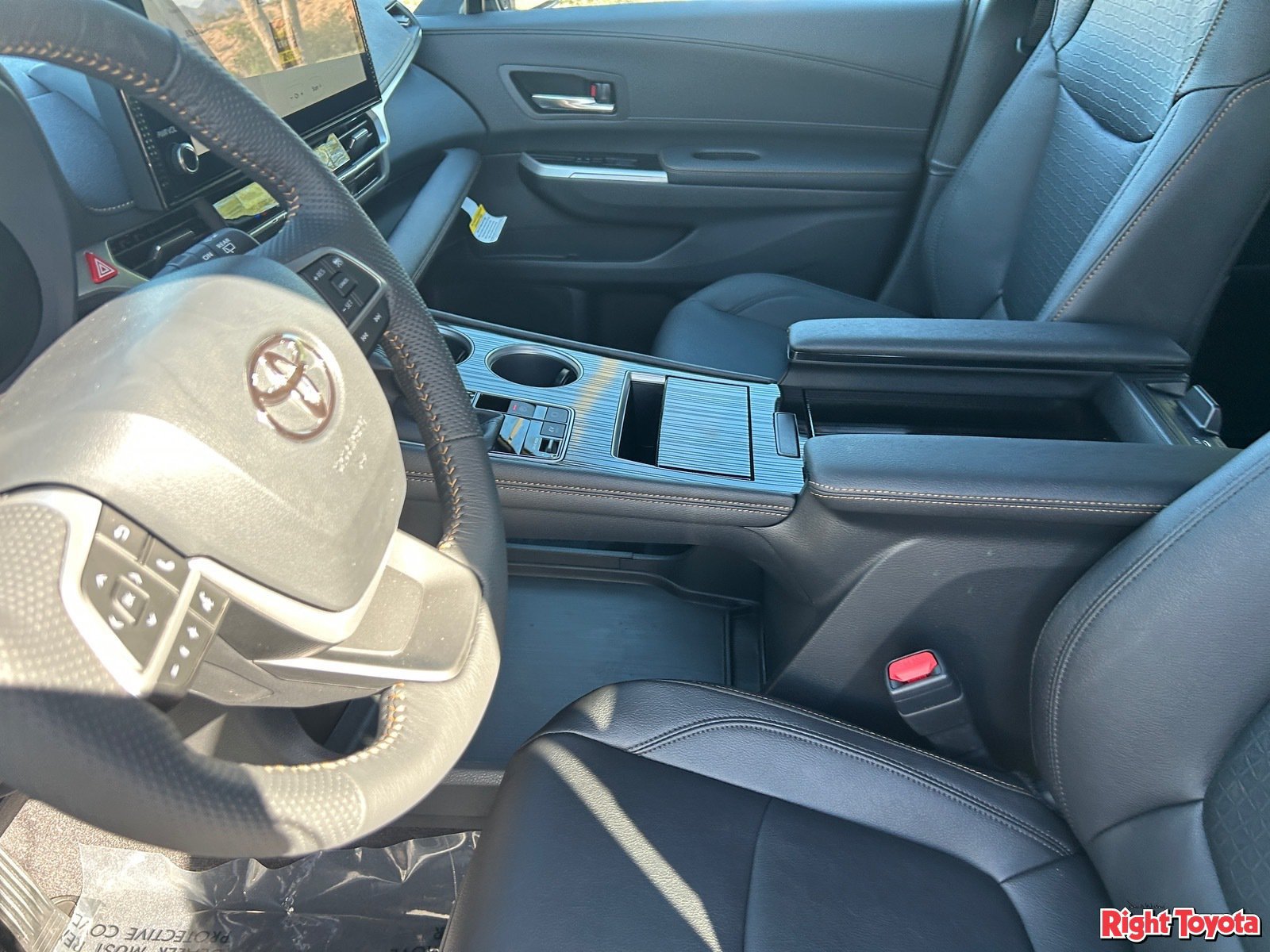 New 2026 Toyota Sienna XLE Woodland Edition AWD/4WD image 19