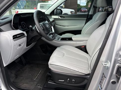 Used 2023 Hyundai Palisade SEL w/ Premium Package AWD/4WD image 16