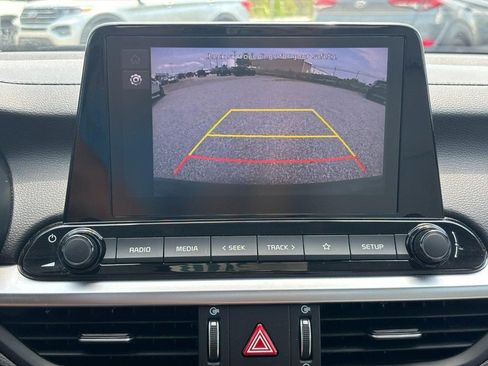 Used 2023 Kia Forte LXS w/ LXS Technology Package FWD image 23