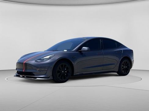 Used 2022 Tesla Model 3 Long Range AWD/4WD image 8