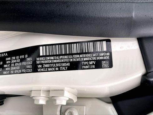 Used 2017 Maserati Levante S image 34